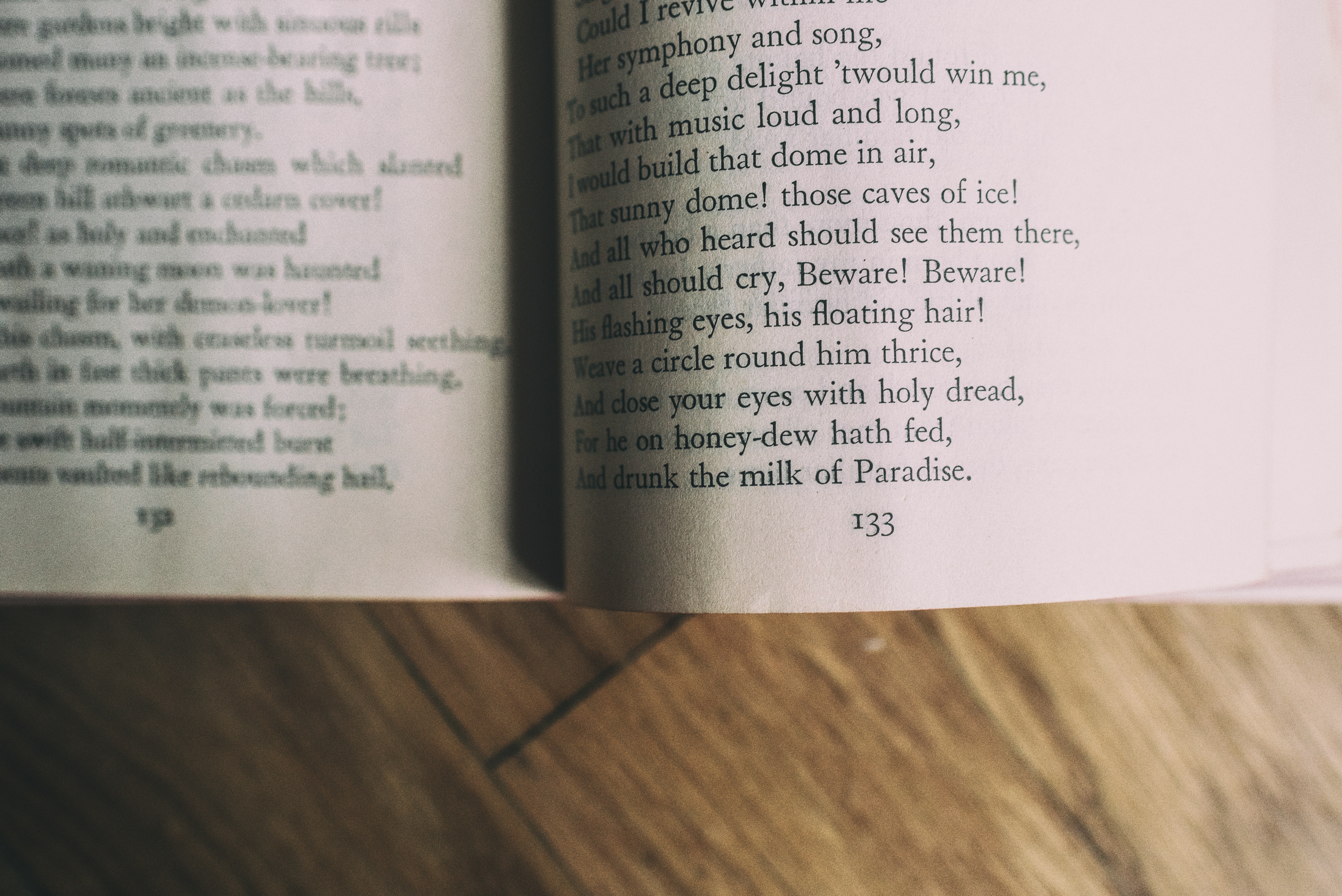 ROT and Vers la Lune et retour: Poetry in German and French